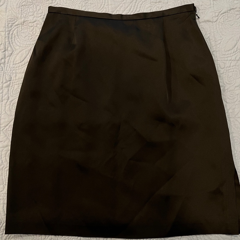 NWT Emanuel Ungaro 10P Petite Black Satin Skirt